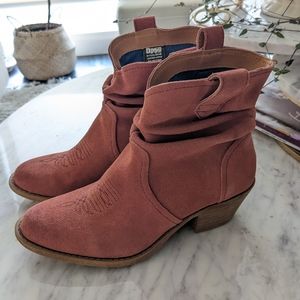 Dingo Jackpot Western Suede Boots